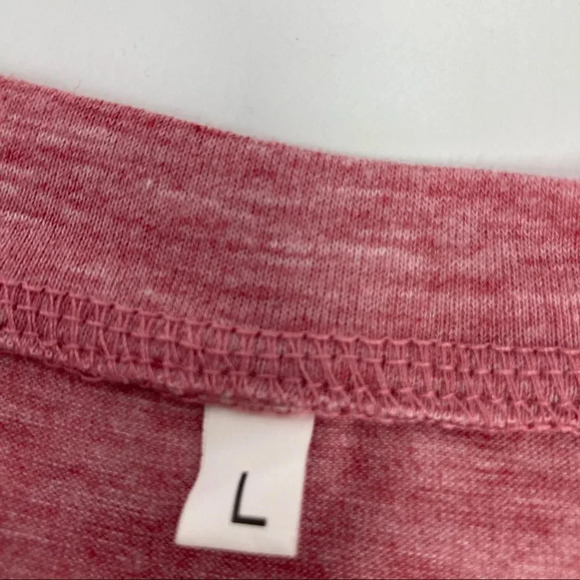 BE YOU Women's Large Rainbow Heathered red Short Sleeve T-Shirt - Picture 5 of 7